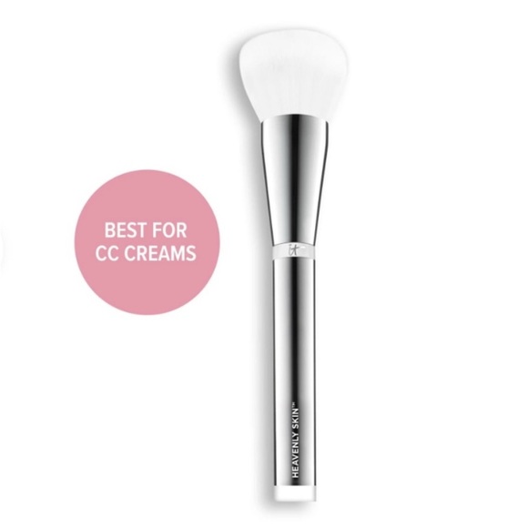 2 makeup brushes + pouch - Picture 10 of 11